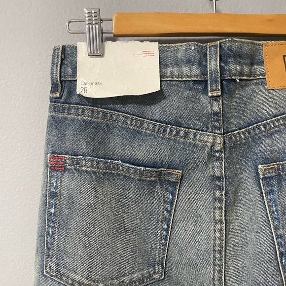 NWT Urban Outfitters BDG High-Waisted Cowboy Jeans. Size 28 - Picture 10 of 14